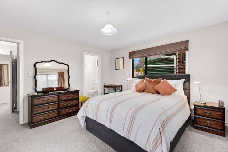 47 Frye Crescent Albert Town_8