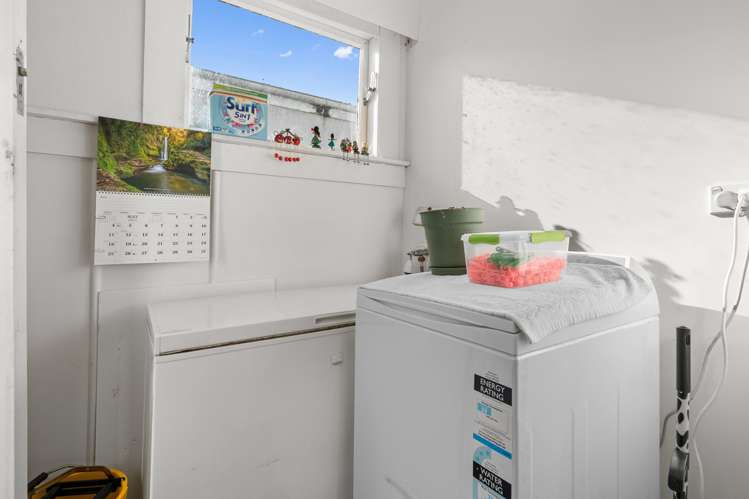 5 Queen Street Paeroa_6