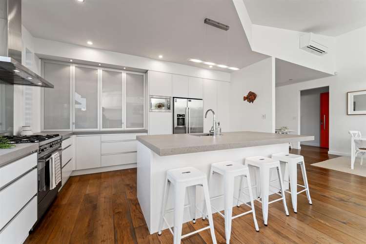 39 Paraoa Crescent Omaha_4