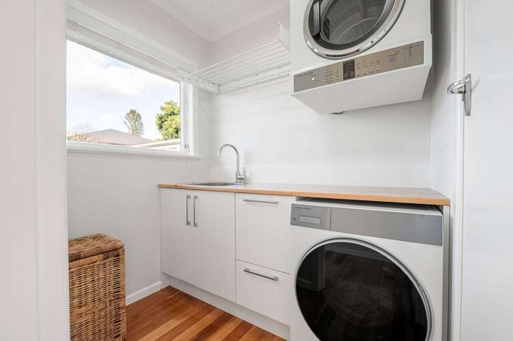 3 Russleigh Drive Dinsdale_17