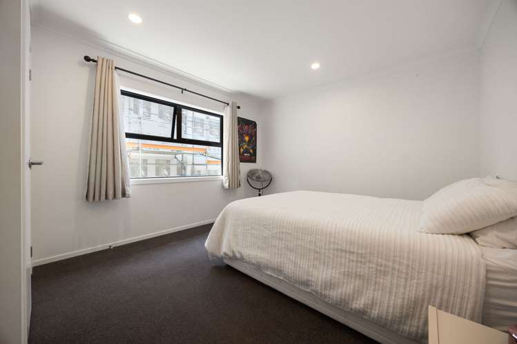 2/3 Manning Street Hamilton Central_11