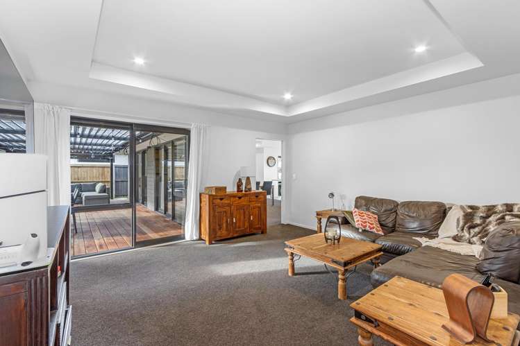 7 Bronco Drive Aidanfield_13