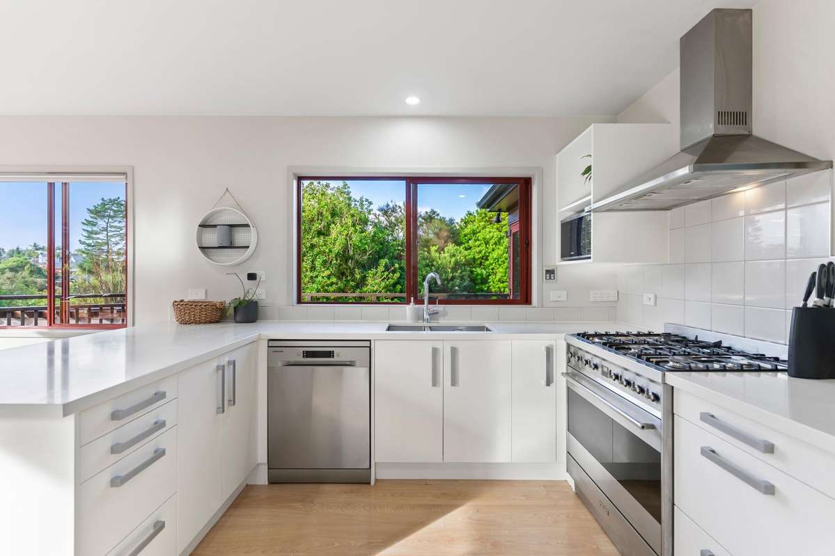 128 Te Wharau Drive_1