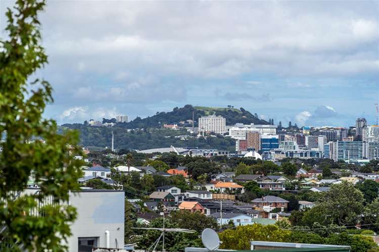 2/14 Williamson Avenue_0