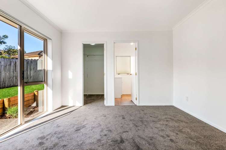 6 Bibury Avenue Henderson_15