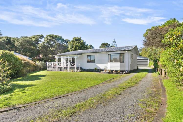 73 Meadowvale Rise Titirangi_1