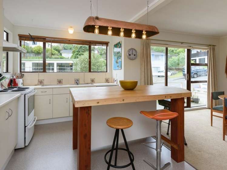 16 Paddington Grove Karori_4