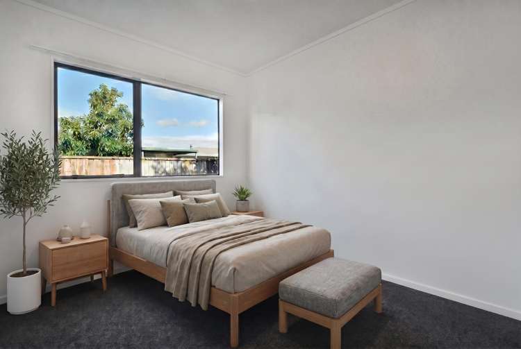 1216A Norfolk Crescent Mayfair_7