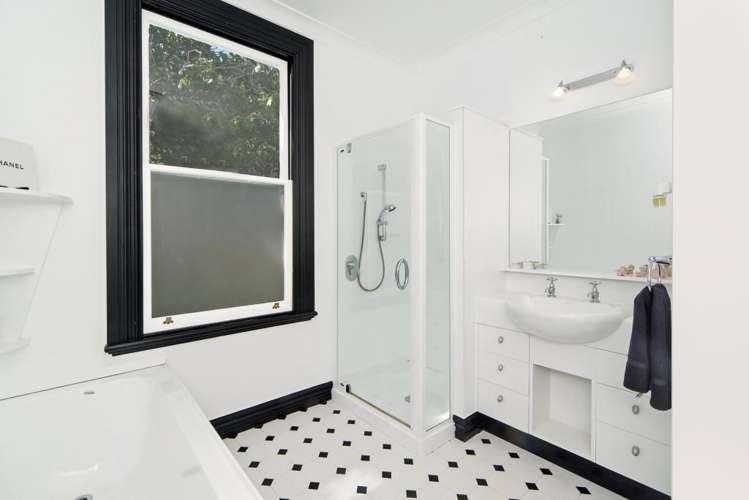 8 Hilton Road Carterton_17