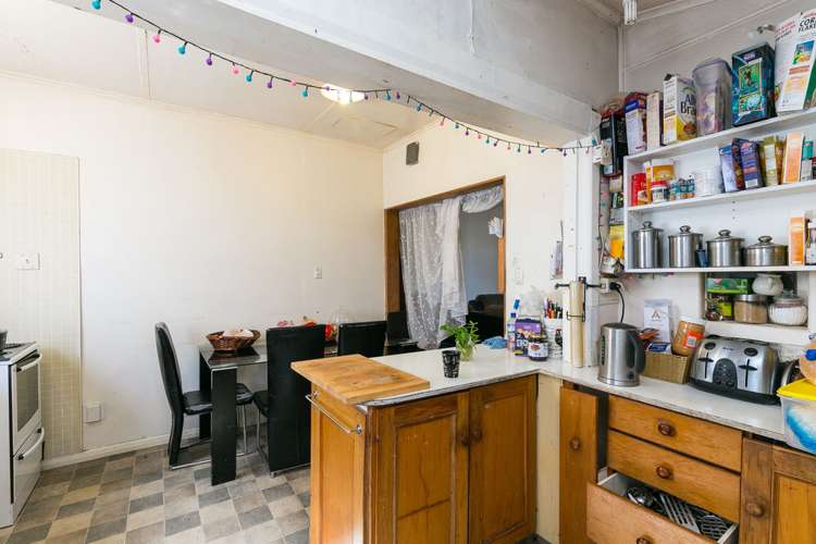 67 Kauri Street Miramar_5