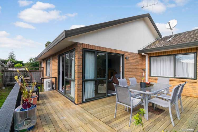 34b Amberley Avenue Te Atatu South_0