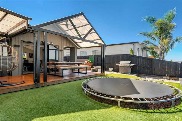 27 Tamihana Avenue Pyes Pa_26