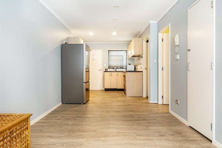 517/176C BROADWAY Newmarket_5