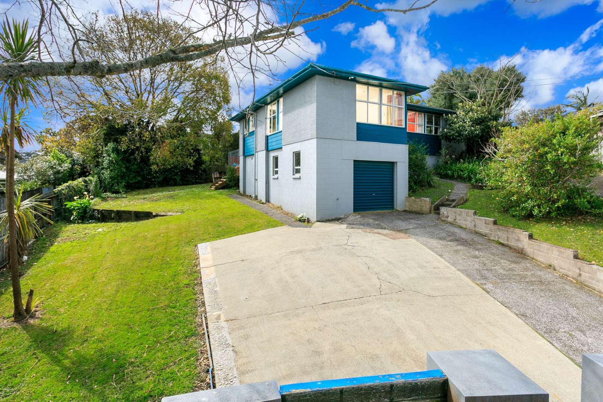 4 Phillip Parade Forrest Hill_0