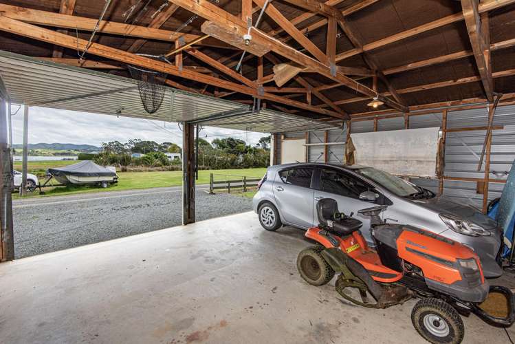 8 Hugh Barron Way Whananaki_34