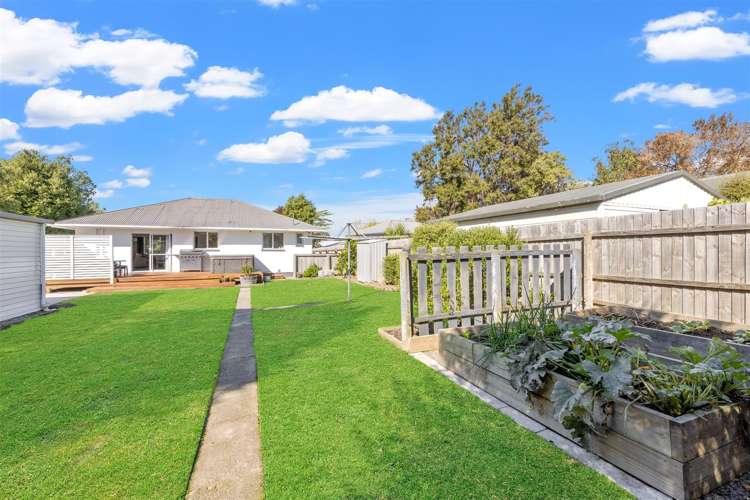 7 Pinehurst Crescent Russley_15