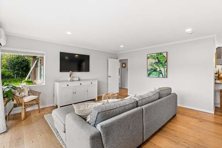 2/8 Crewe Close Albany_12