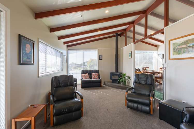 14 Cornwall Place Stoke_4