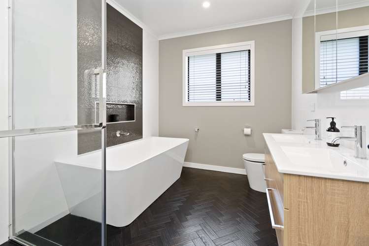 39 Baxter Michael Crescent Cambridge_19