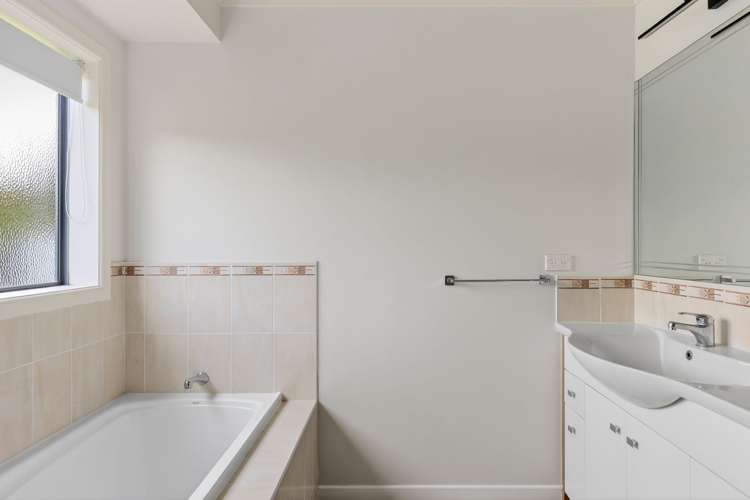 200 The Oaks Drive Cambridge_22