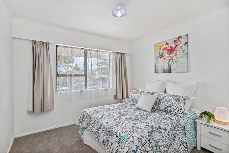 2 Honey Place Weymouth_10