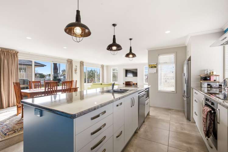 2 Brompton Close_5