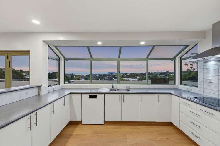 825 East Coast Road Browns Bay_57