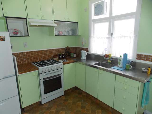 5 Clausen Street Takaro_4