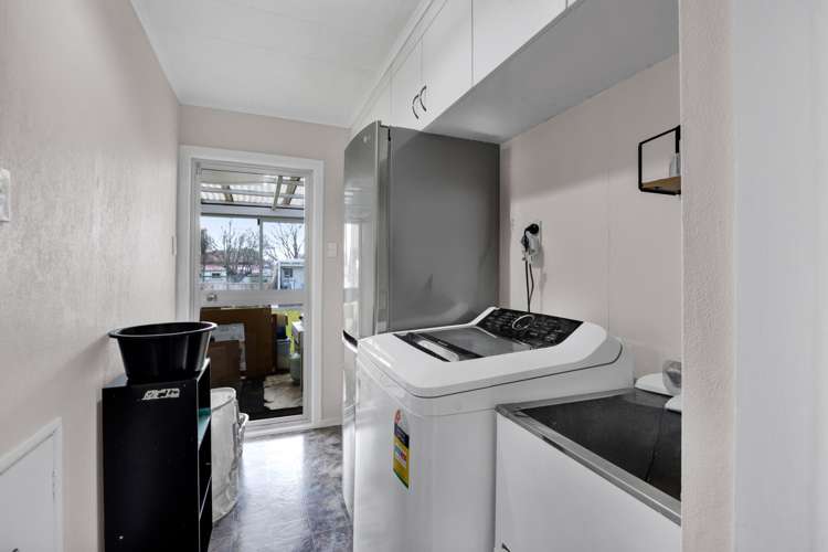 136 Hamlet Street Stratford_17