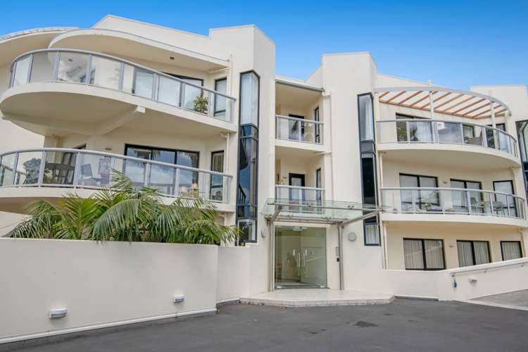 2F/6 Collins Street Takapuna_20