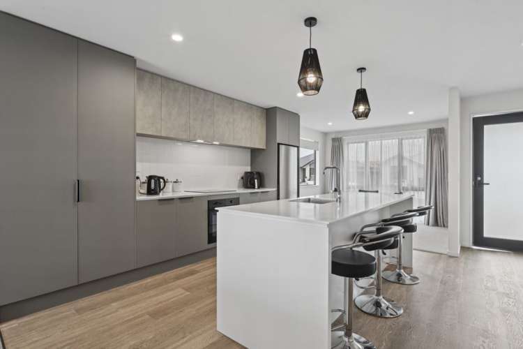 17 Hanmer Crescent_1