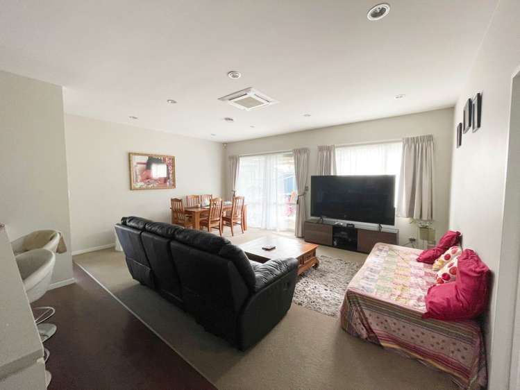 22 Helianthus Avenue Flat Bush_5