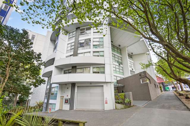 Urgent Sale! Overseas owner says bye to NZ!