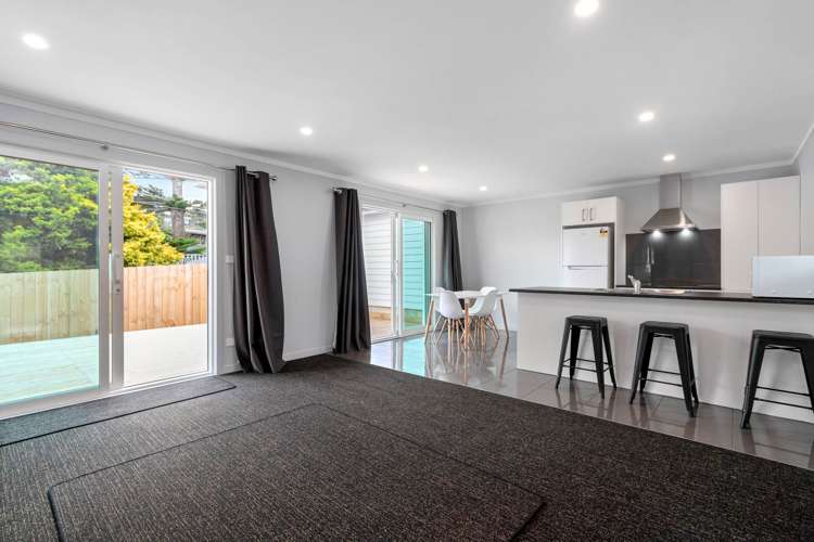 818A Beach Road Browns Bay_8