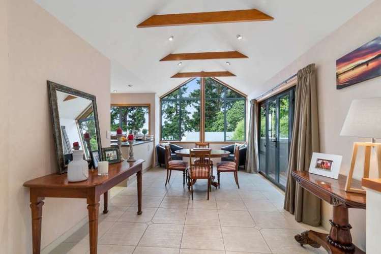 2/874 Acacia Bay Road Acacia Bay_5