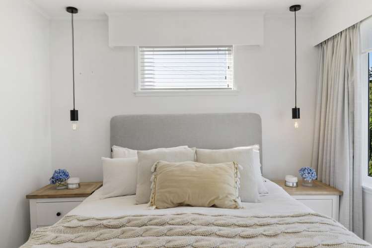 21 Lowtherhurst Road Massey_4