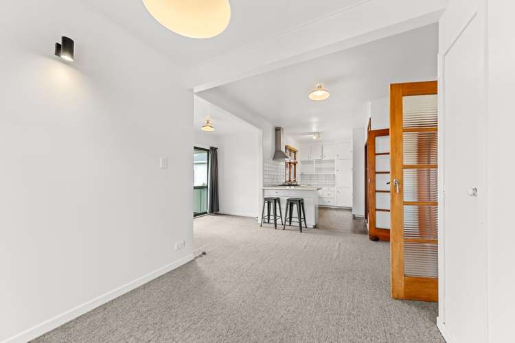 141 Seaview Road Westown_5