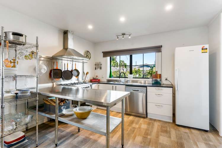 6 James Place Opaheke_7