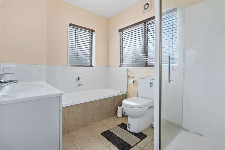 6 Whitbourne Heights Manurewa_8