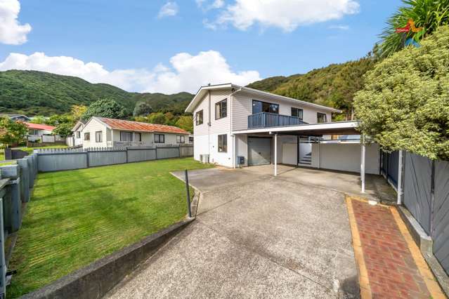 56 Antrim Crescent Wainuiomata_4