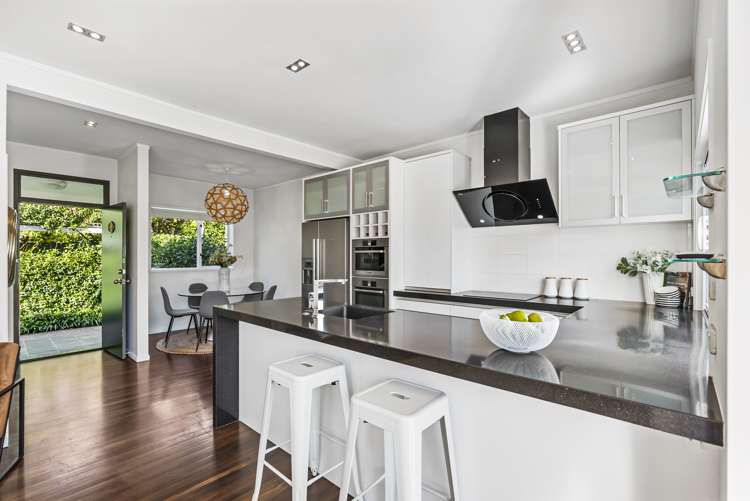 6/10 Brett Avenue Takapuna_4
