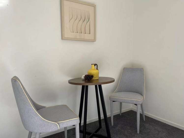 2/189 Landscape Road Mount Eden_6