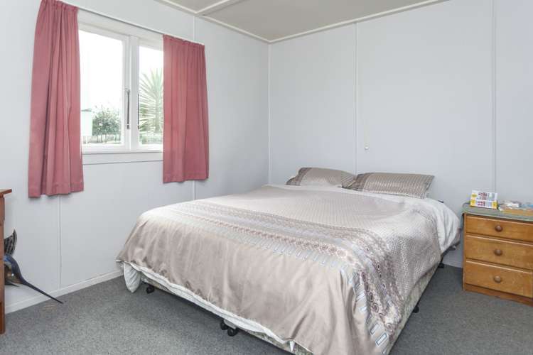 102 Charleston Avenue Whangamata_21