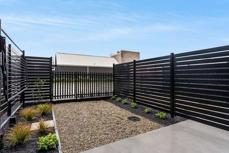 23 Raukohekohe Road Wiri_12