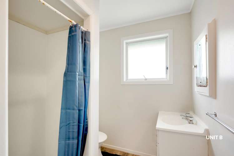 22A & B Barrie Crescent Silverdale_15