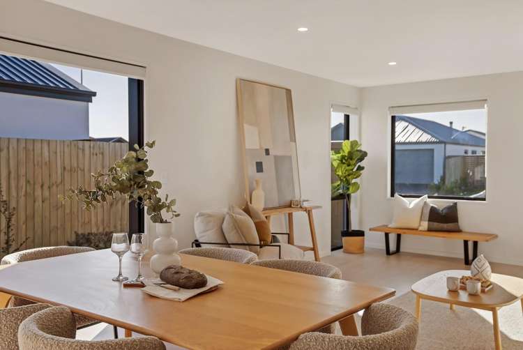 5 Llew Summers Street Belfast_11