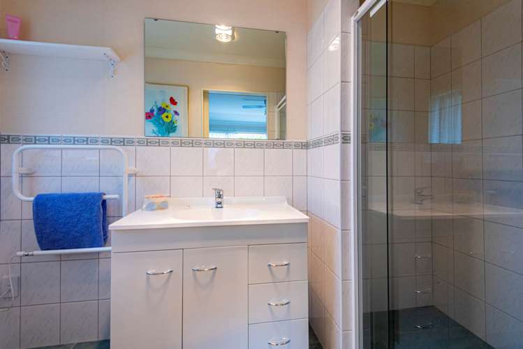 13 Maurton Place Onerahi_7