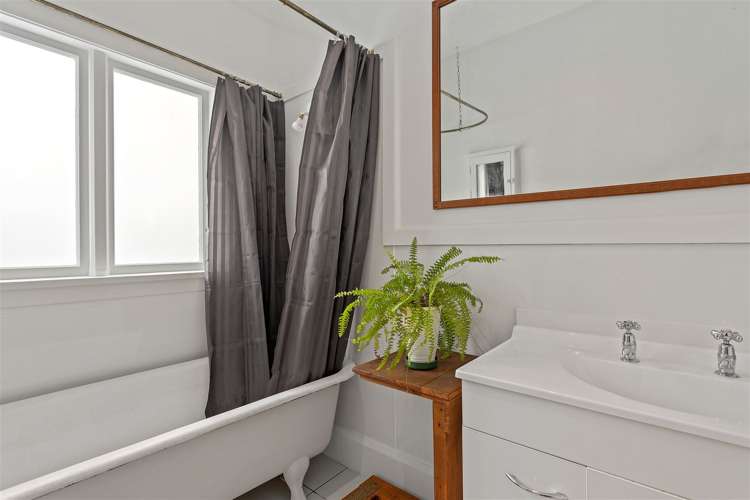 155 Gilberthorpes Road Hei Hei_9