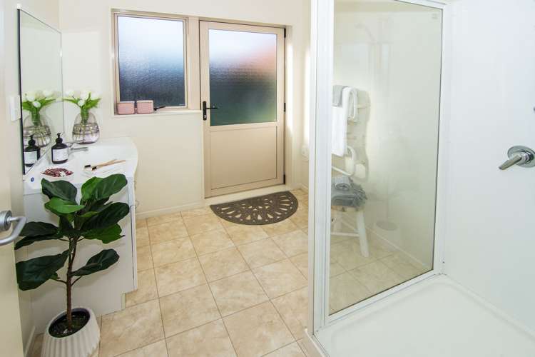 62/2 William Donald Drive Solway_9