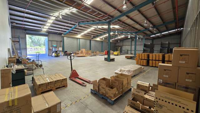 Tenancy 7/130 Maleme Street Greerton_1